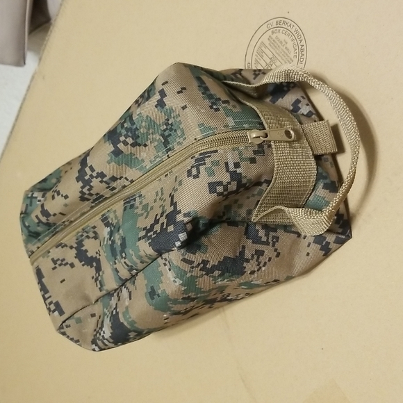 Code Alpha Military Digital Camo Tactical Toiletry Bag - Picture 3 of 4